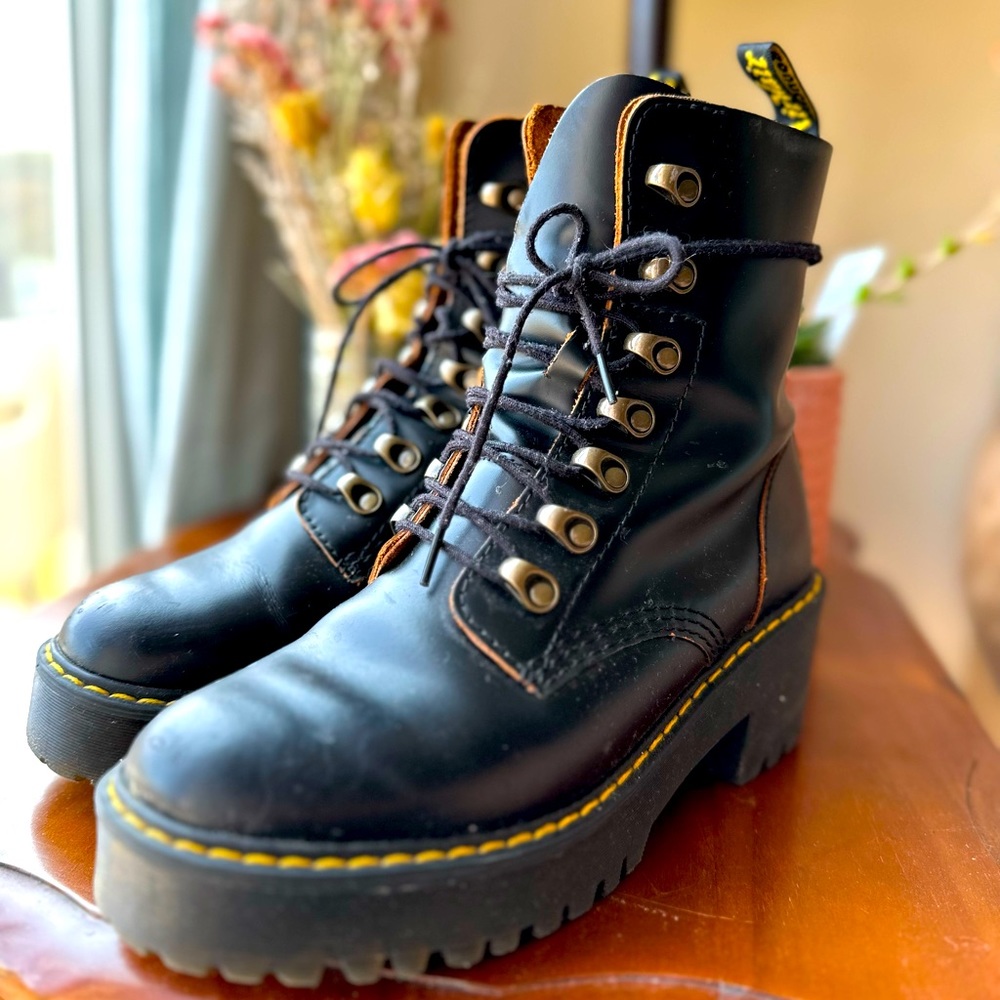 Dr. Martens Leona Women’s Vintage Smooth Leather Heeled Boots